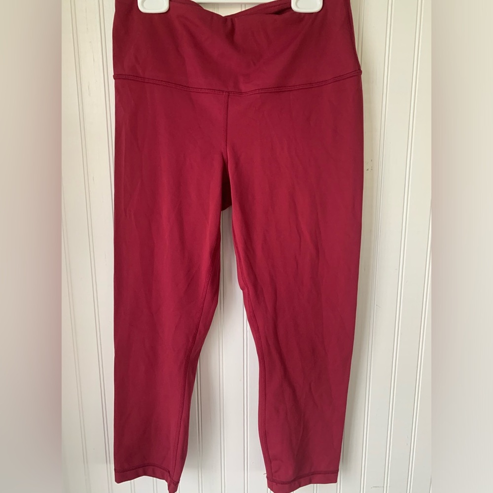 Yogalicous Lux (M) Yoga Leggings Rose/Burgandy in Color